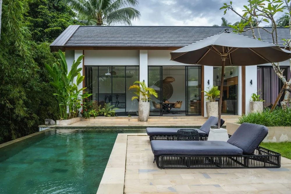 Why Playas del Coco Stands Out for Lock-and-Leave Condo Buyers