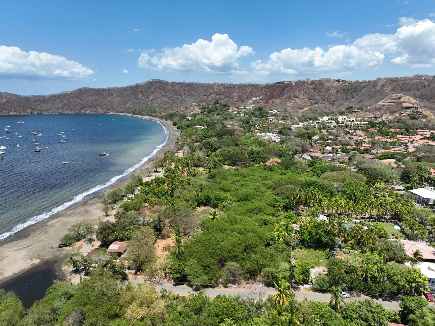 Playas del Coco Complete Guide: Beaches, Boating, Dining & Easy Coastal Living
