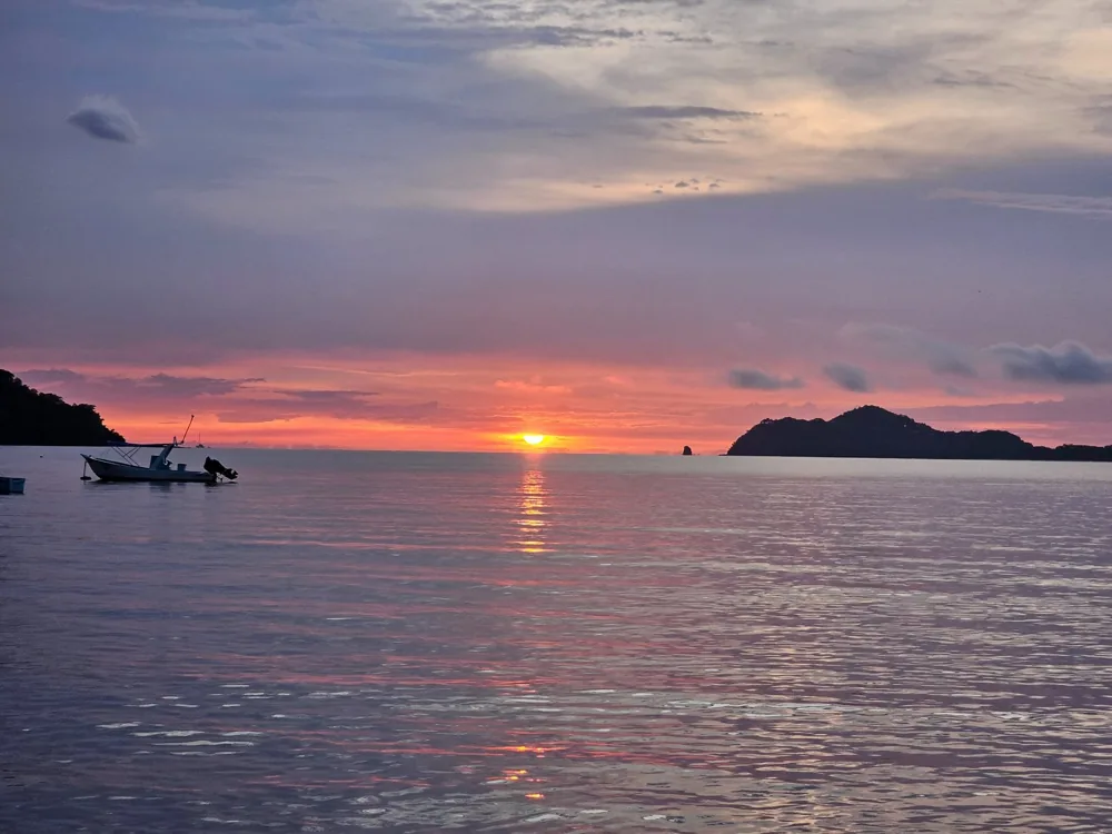 A Week in Playas del Coco: The Real Daily Rhythm Beyond the Vacation Postcard